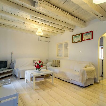 Central House Agrafoi Εξωτερικό φωτογραφία