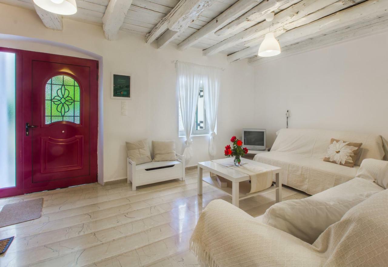 Central House Agrafoi Εξωτερικό φωτογραφία